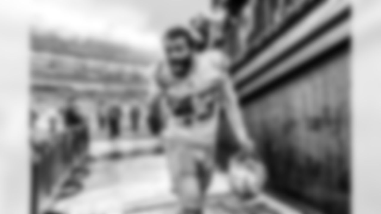 Take a look back at the Chargers Week 17 matchup with the Patriots in monochrome!