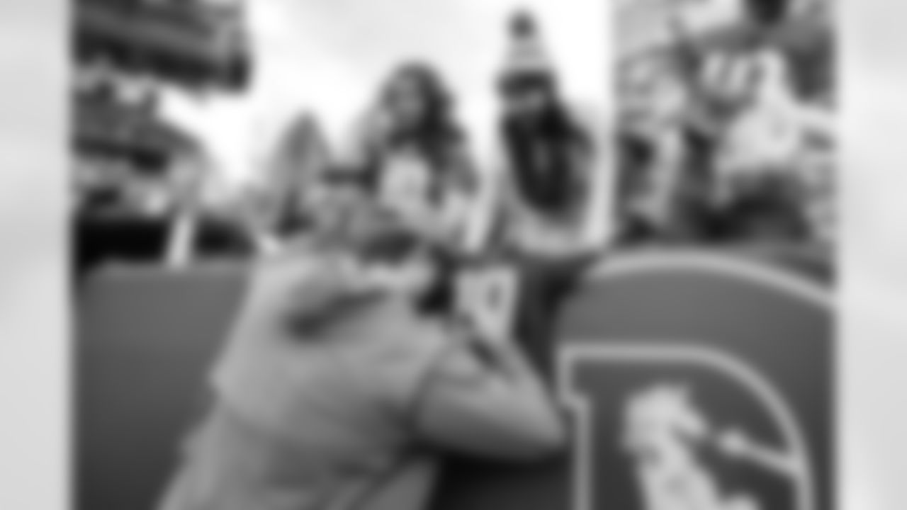 QB Justin Herbert (10)