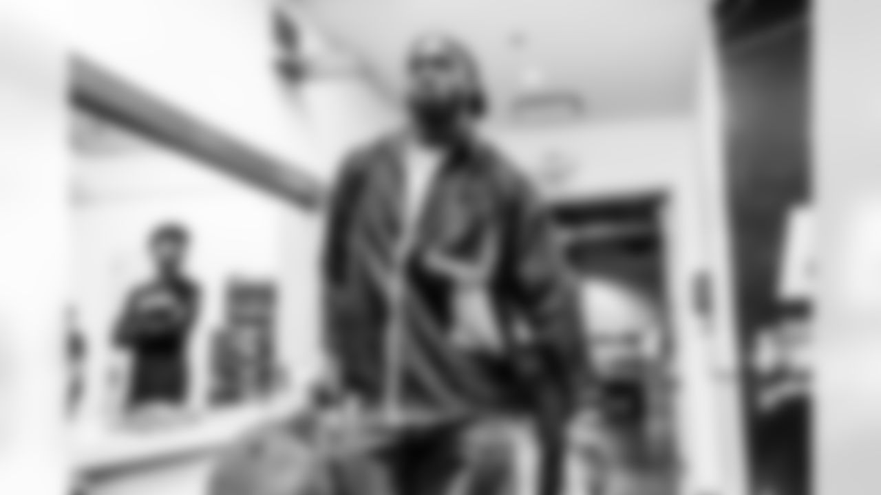 Take a look back at the Chargers Week 10 matchup with the Steelers in monochrome.