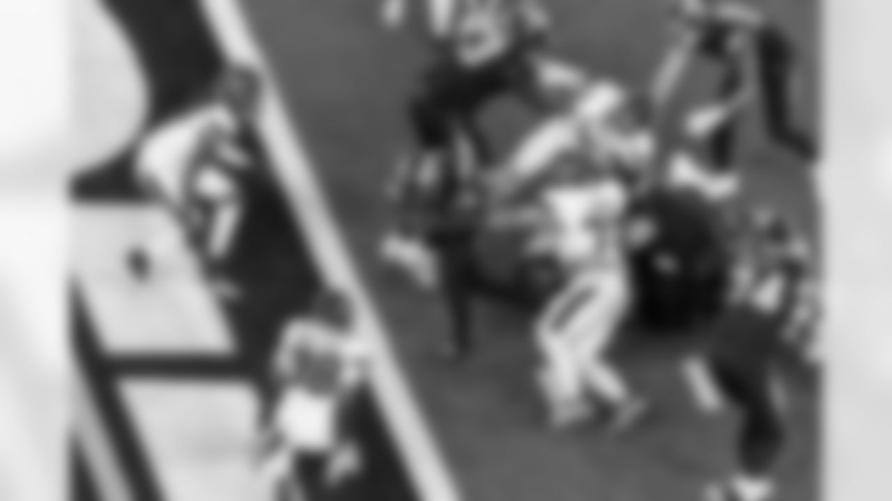 Take a look back at the best photos of the Chargers 2025 draft class in their inaugural NFL campaign.