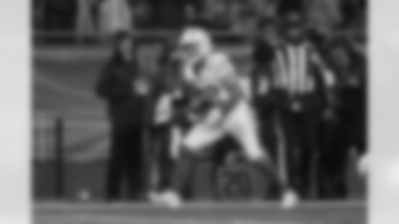 The Los Angeles Chargers play the New England Patriots on Sunday, December 3, 2023 at Gillette Stadium in Foxborough, MA.
[FINAL SCORE: LAC 6 - NE 0]