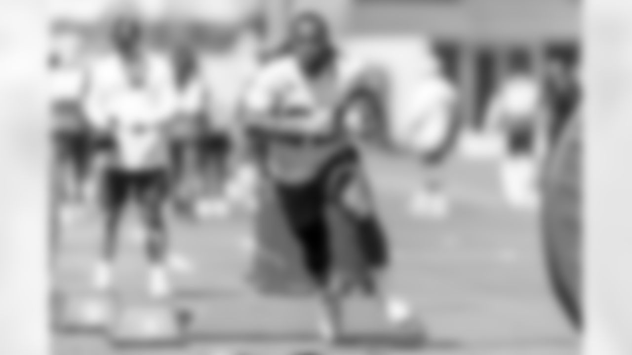 Los Angeles Chargers players participate in Phase 2 of the offseason program on Tuesday, May 20, 2025 at The Bolt in El Segundo, CA.