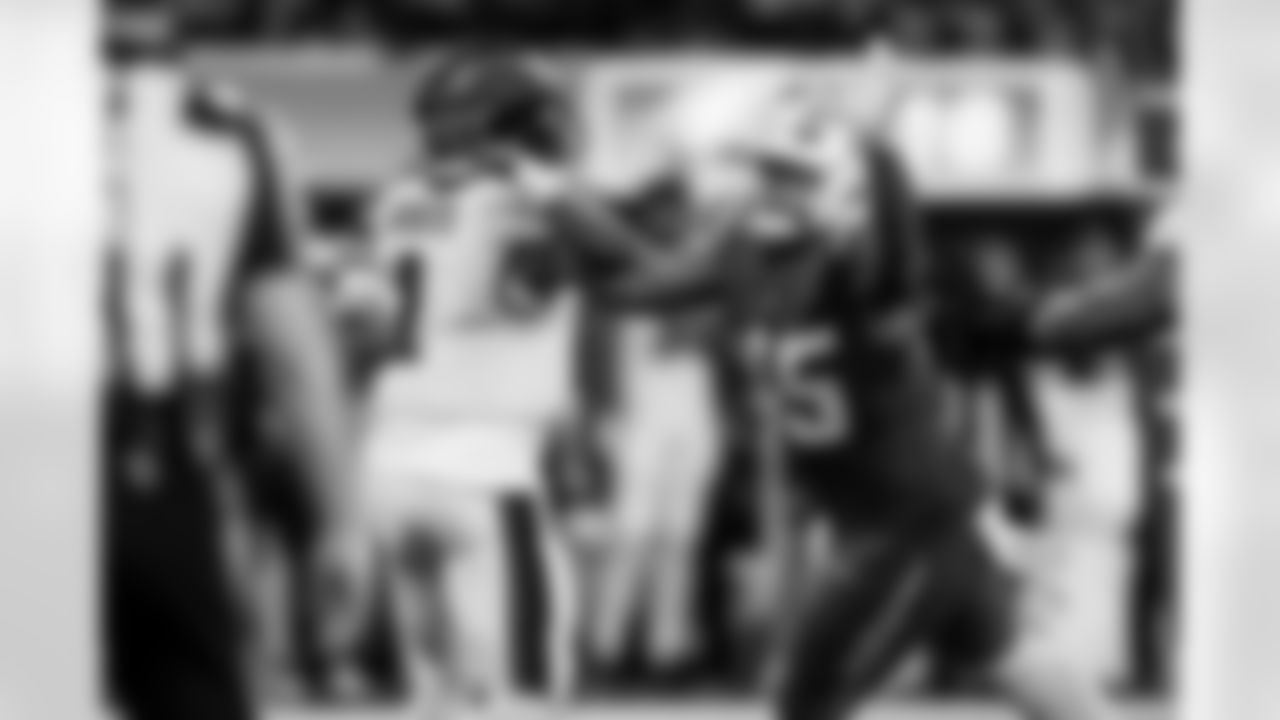 Chargers OLB Tuli Tuipulotu (#45) in action during their Pro Bowl season.