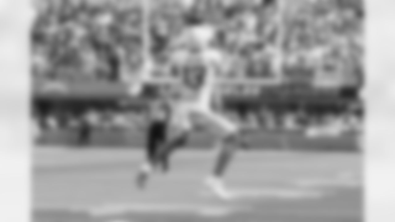 The Los Angeles Chargers play the Dallas Cowboys on Sunday, September 19, 2021 at SoFi Stadium in Inglewood, CA.
[FINAL SCORE: DAL 20- LAC 17]