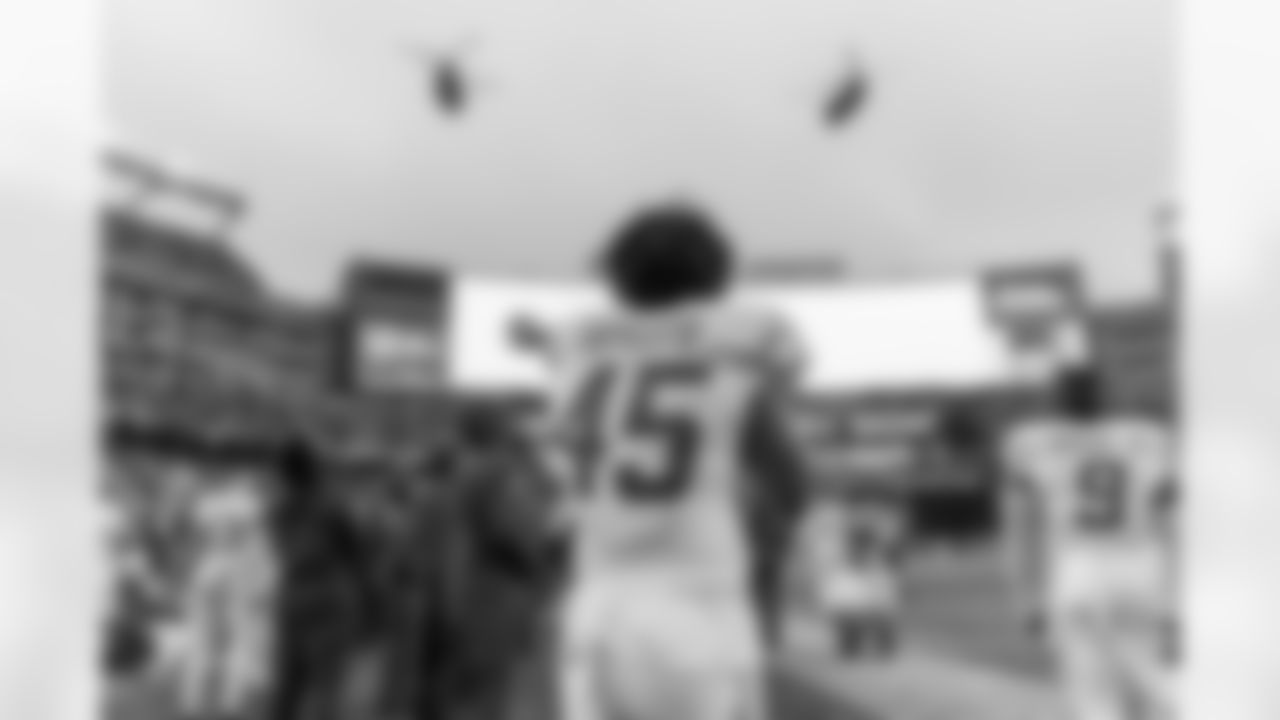 The Los Angeles Chargers play the New England Patriots on Sunday, December 3, 2023 at Gillette Stadium in Foxborough, MA.
[FINAL SCORE: LAC 6 - NE 0]