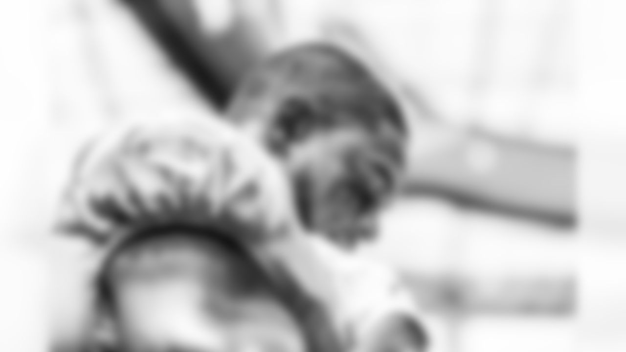 The Los Angeles Chargers play the Las Vegas Raiders on Sunday, September 8, 2024 at SoFi Stadium in Inglewood, CA.
[FINAL SCORE: LAC 22 - LV 10]