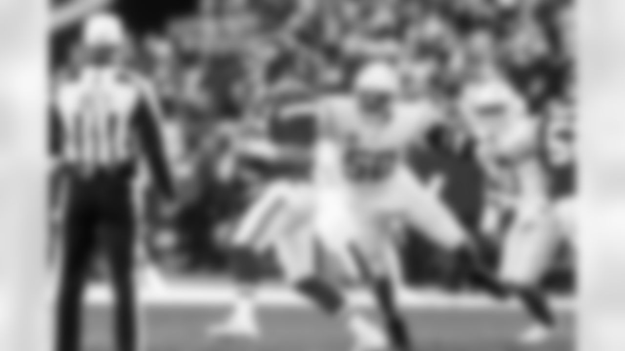 OLB Khalil Mack (52)