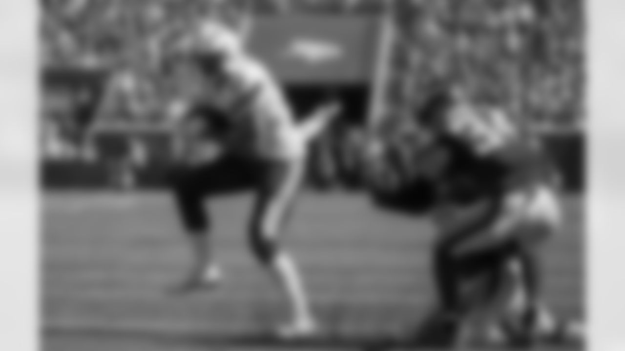 The San Diego Chargers play against the Minnesota Vikings at TCF Bank Stadium on September 27, 2015 in Minneapolis, Minnesota.
[FINAL SCORE: SD 14 - MIN 31]