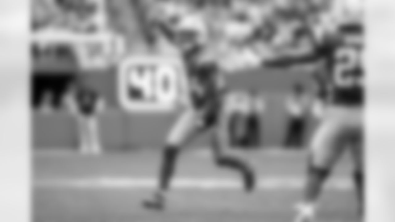 Take a look back at the best photos of the Chargers best celebrations of the 2025 season.