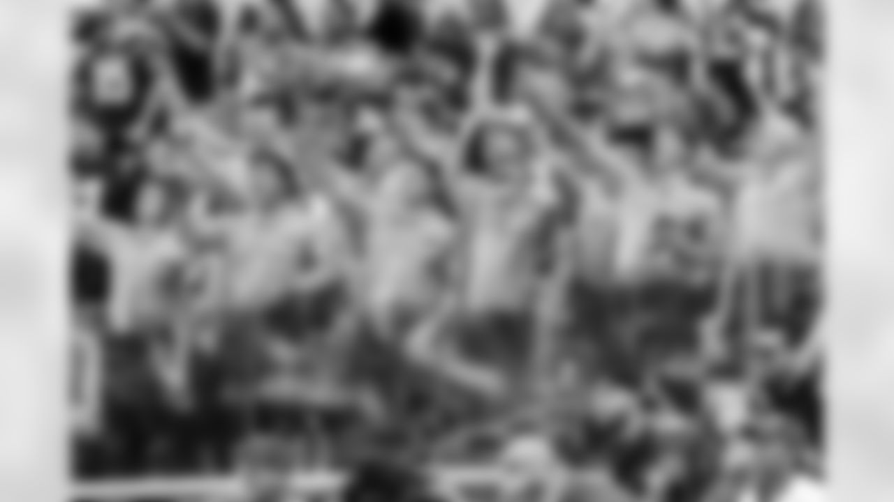 The Los Angeles Chargers play the Tennessee Titans on Sunday, November 10, 2024 at SoFi Stadium in Inglewood, CA.
[FINAL SCORE: LAC 27 - TEN 17]