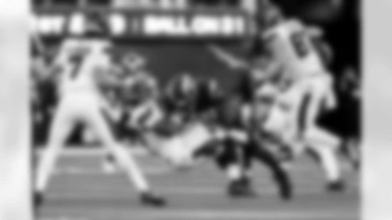 OLB Khalil Mack (52)