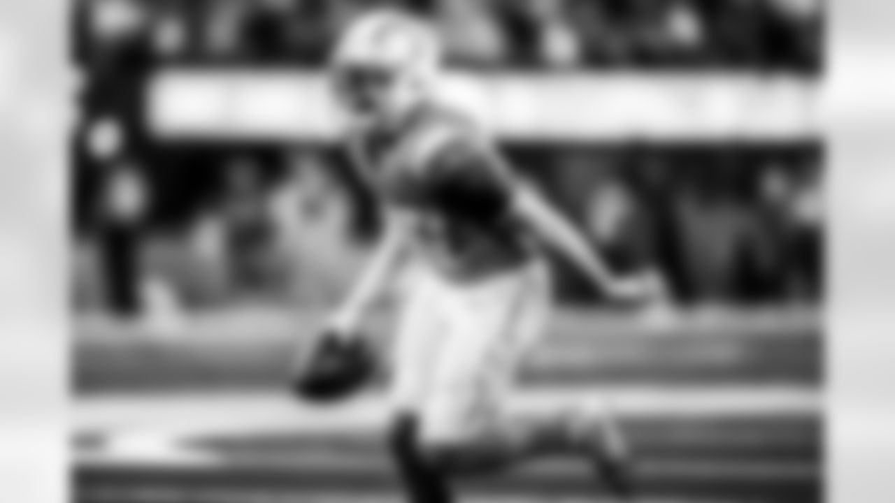 Take a look back at the Chargers Week 10 matchup with the Steelers in monochrome.