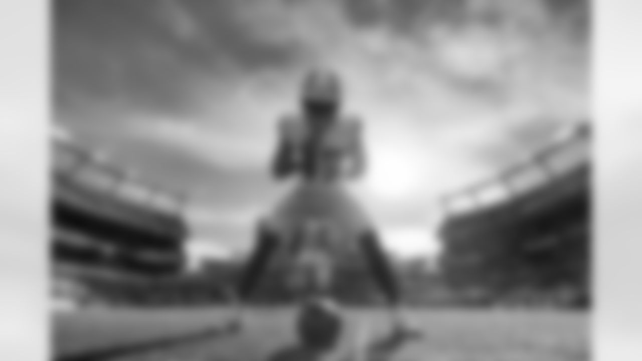 Check out the best shots from the Chargers Week 18 matchup against the Broncos!