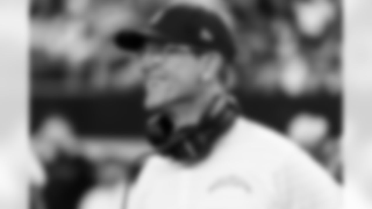 Check out the best shots from the Chargers Week 16 matchup against the Cowboys!