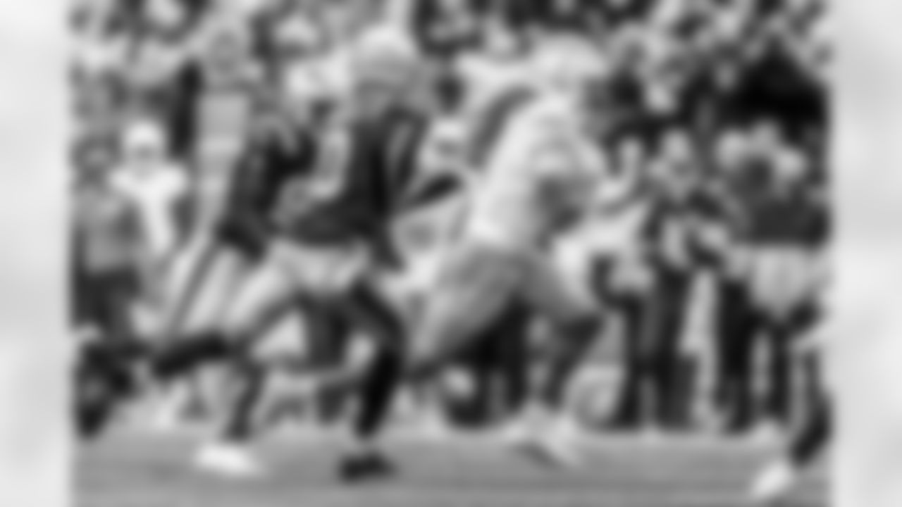 Take a look back at the Chargers Week 17 matchup with the Patriots in monochrome!
