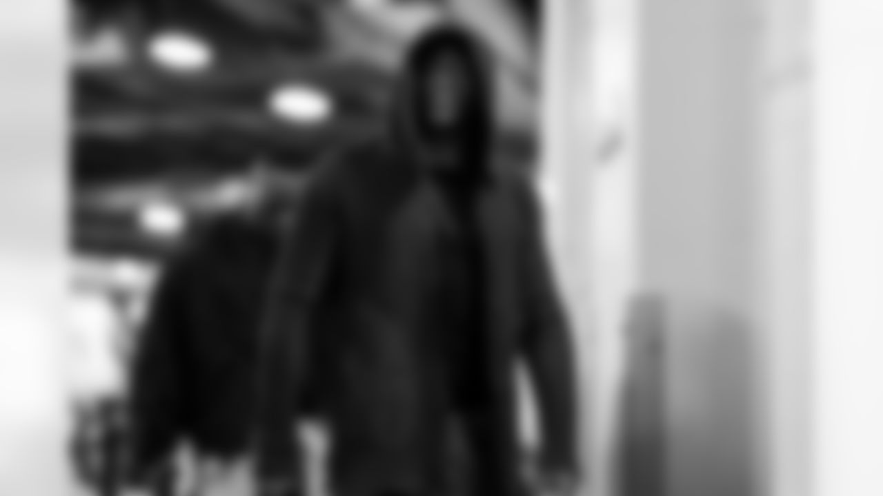 LB Daiyan Henley (0)