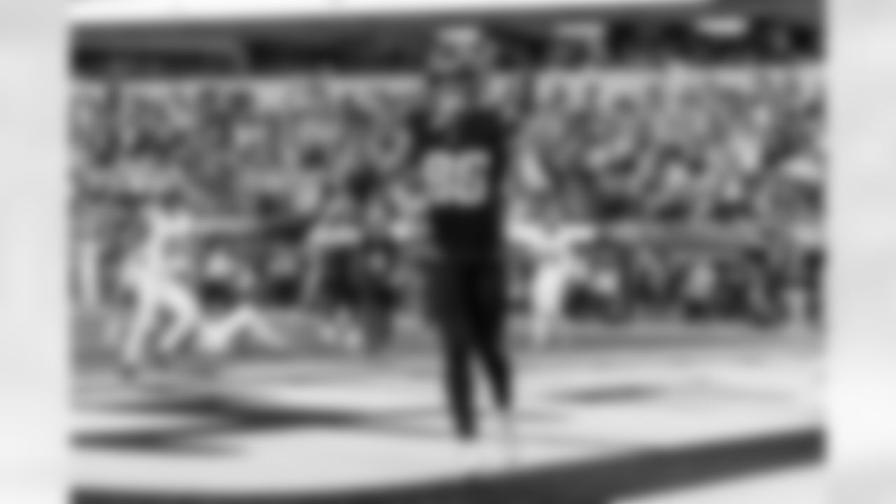 Take a look back at the best photos of the Chargers 2025 draft class in their inaugural NFL campaign.