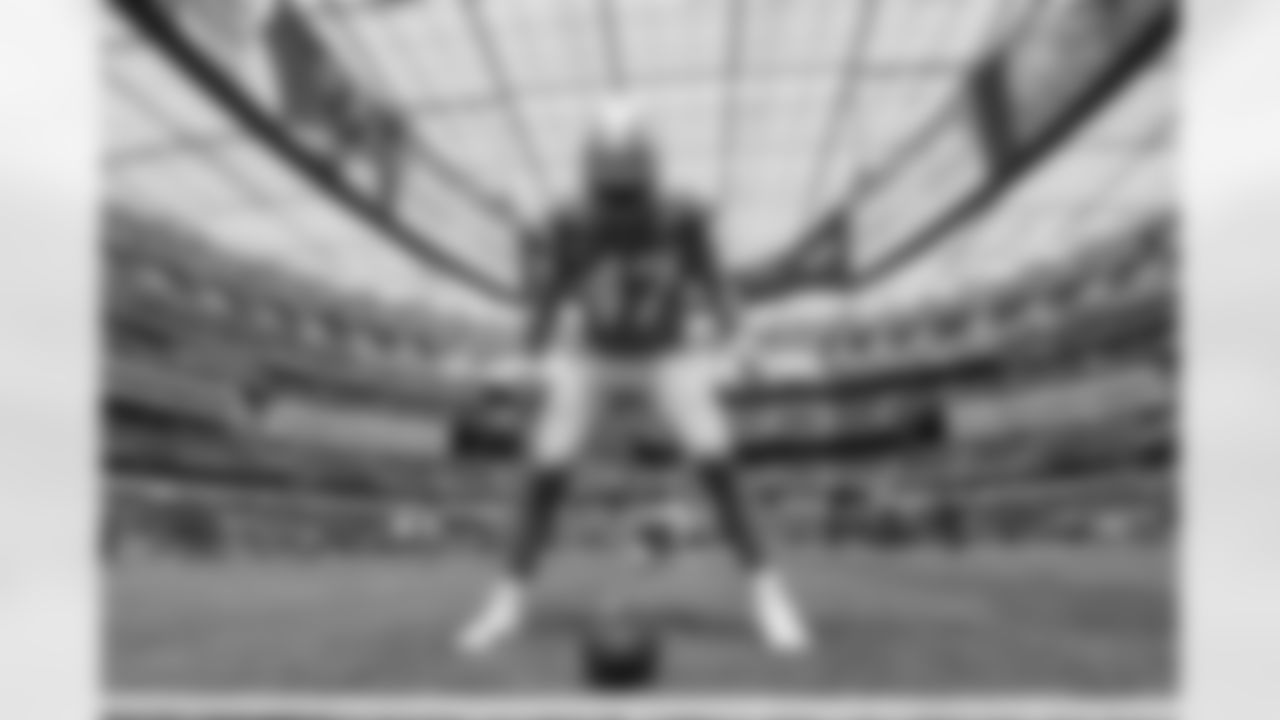 The Los Angeles Chargers play the Las Vegas Raiders on Sunday, September 8, 2024 at SoFi Stadium in Inglewood, CA.
[FINAL SCORE: LAC 22 - LV 10]