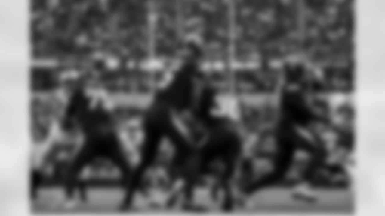 Check out the best shots from the Chargers Week 13 matchup against the Raiders!