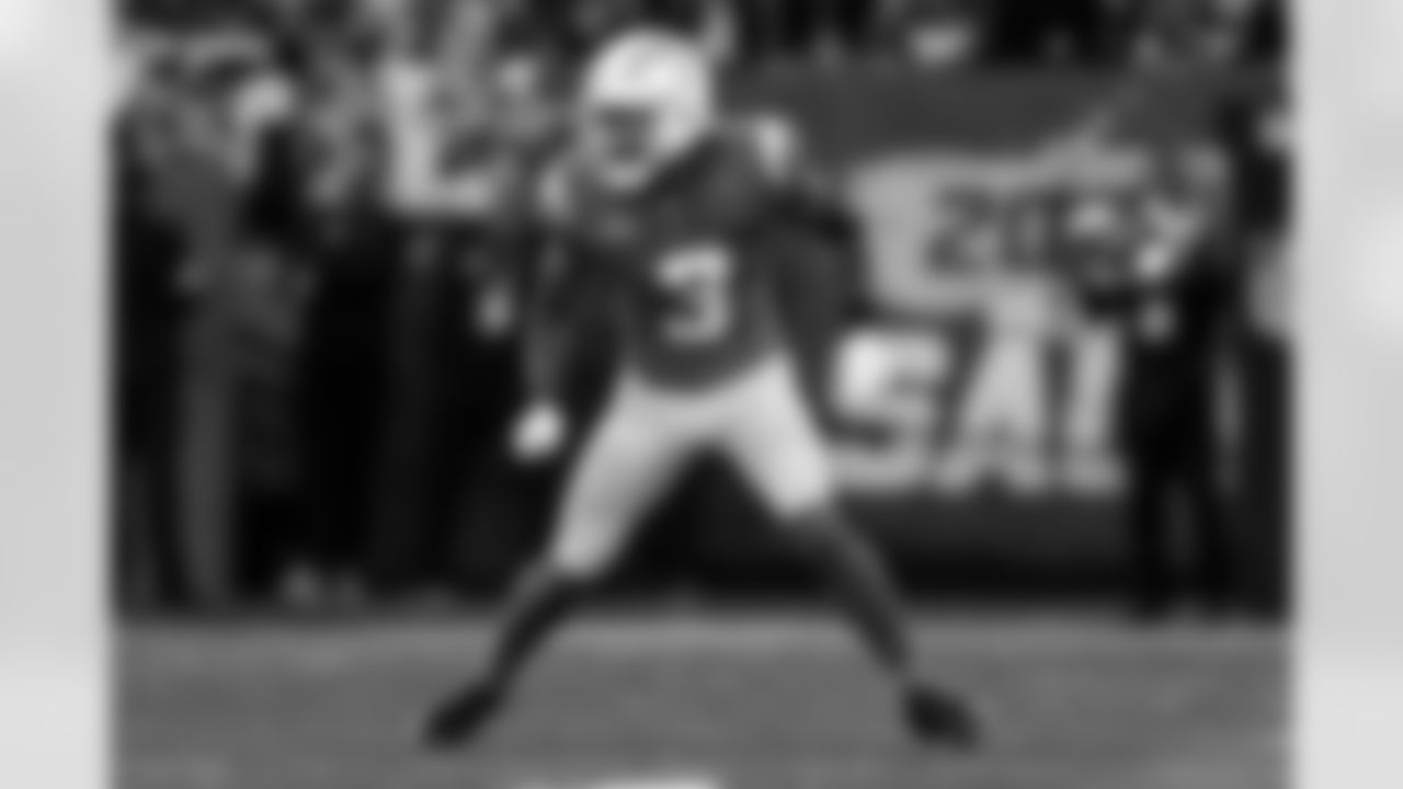 Take a look back at the best photos of Derwin James, Jr.'s 2025 campaign.