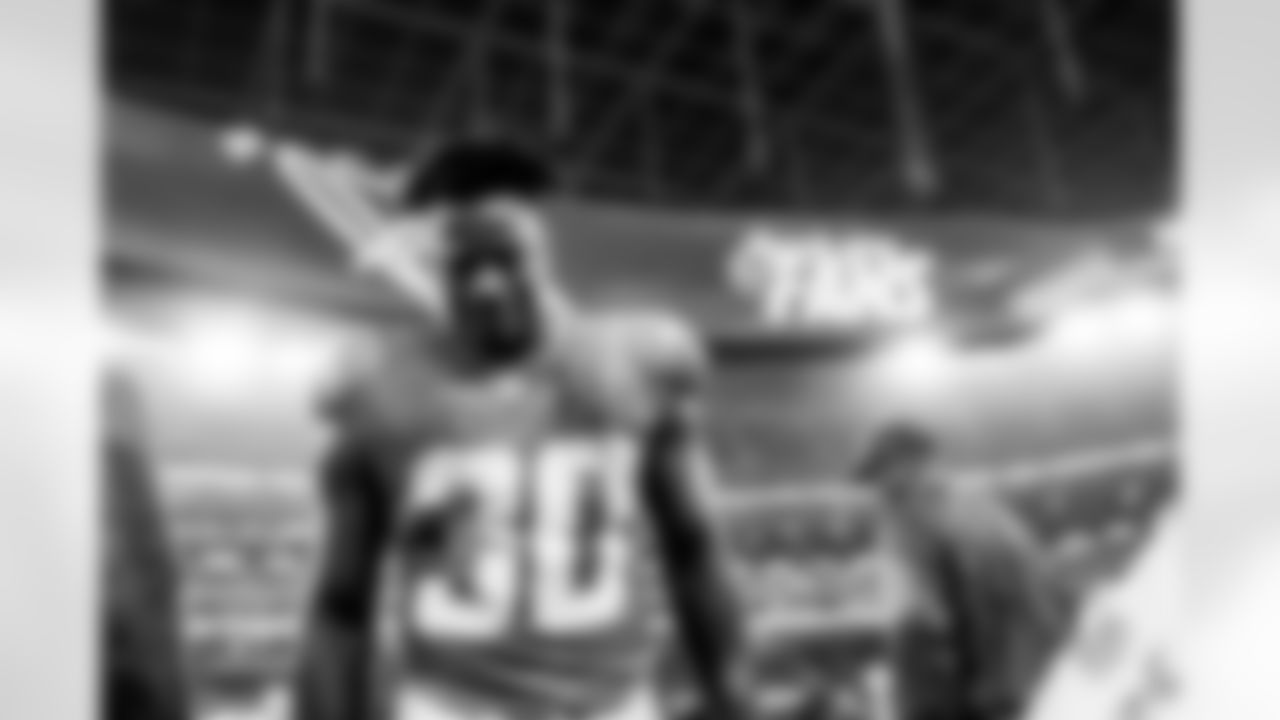 RB Kimani Vidal (30)