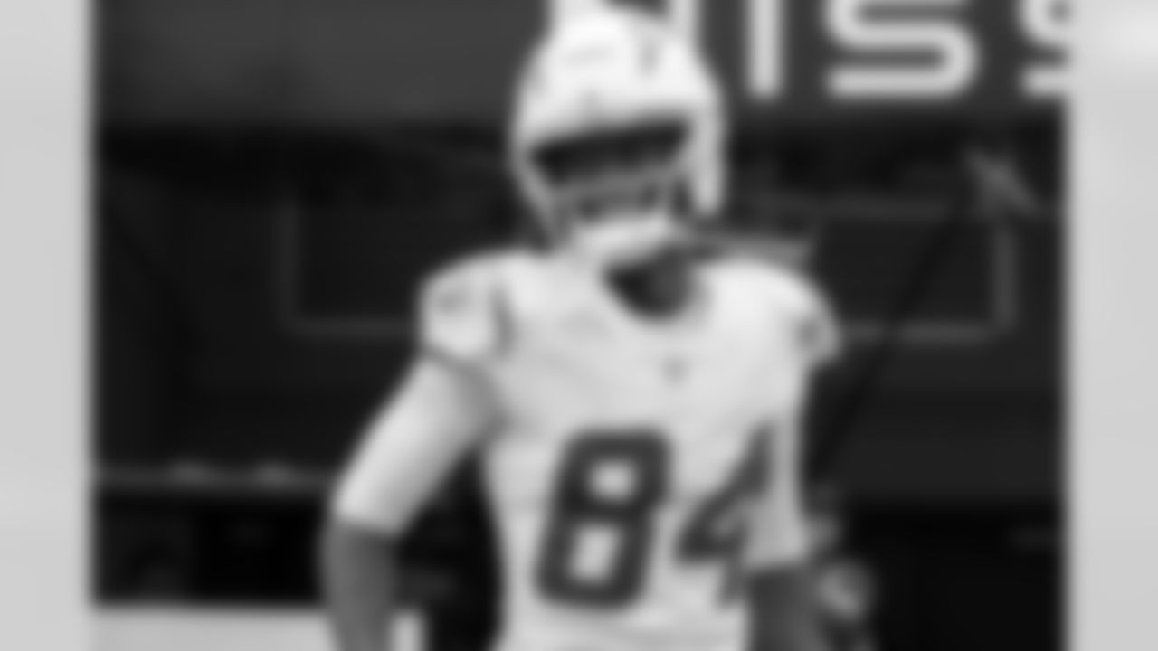 Check out the best shots from the Chargers Week 9 matchup against the Titans!