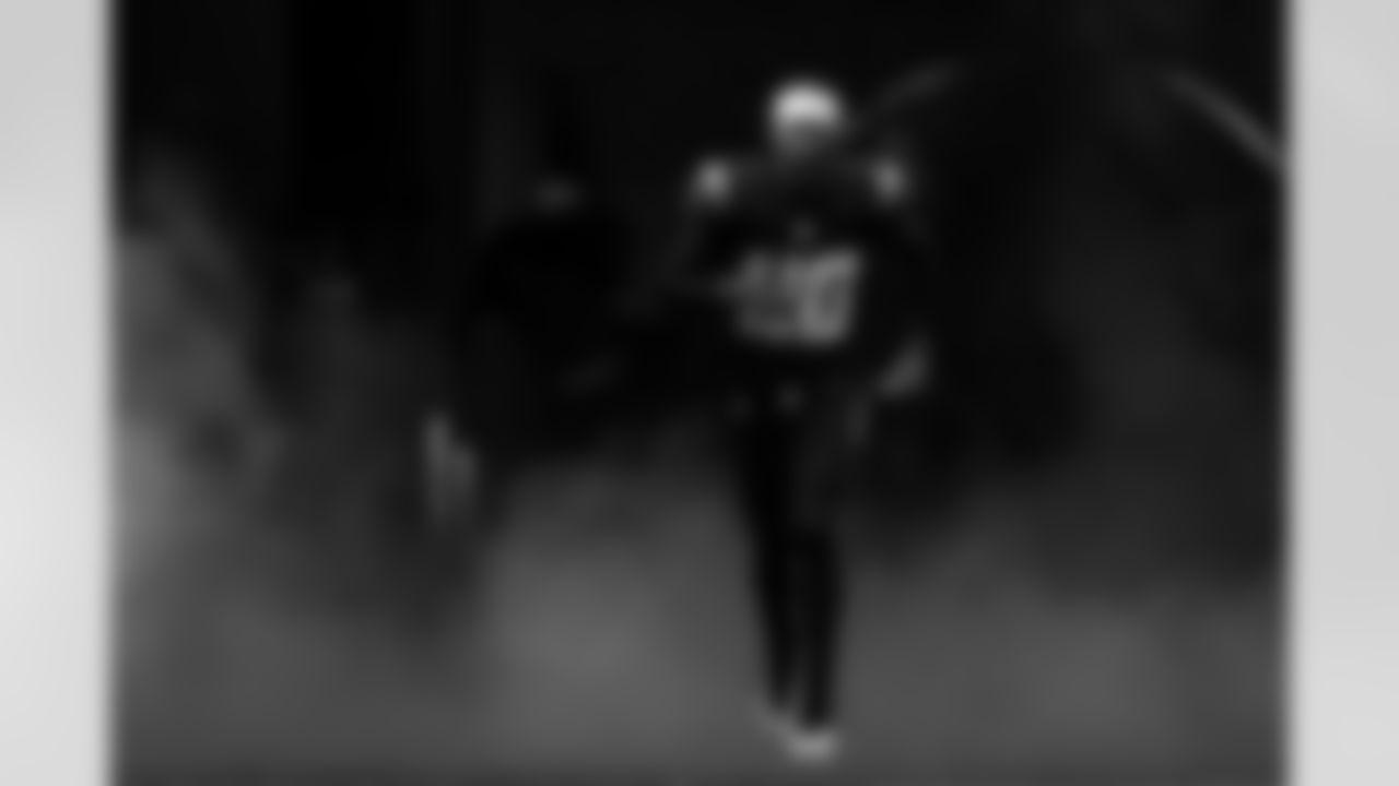 Check out the best shots from the Chargers Week 17 matchup against the Texans!