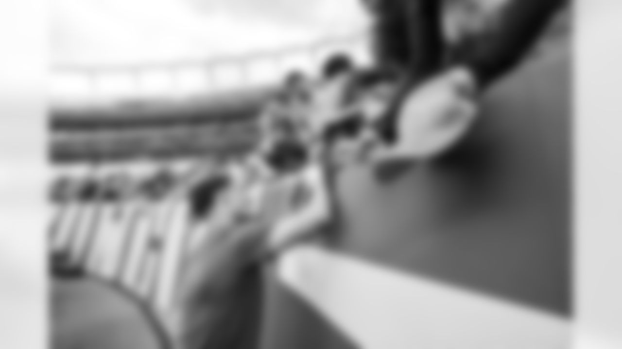 WR Ladd McConkey (15)