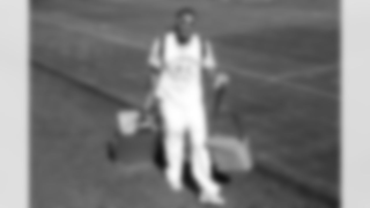 Los Angeles Chargers S Derwin James Jr. (3) travels to New England on Friday, Jan. 9, 2025 for the Wild Card matchup against the New England Patriots.