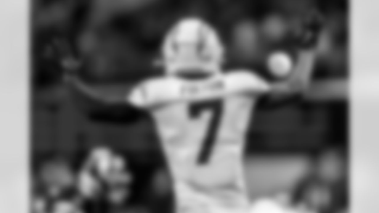 Check out the best shots from the Chargers Week 13 matchup against the Falcons!