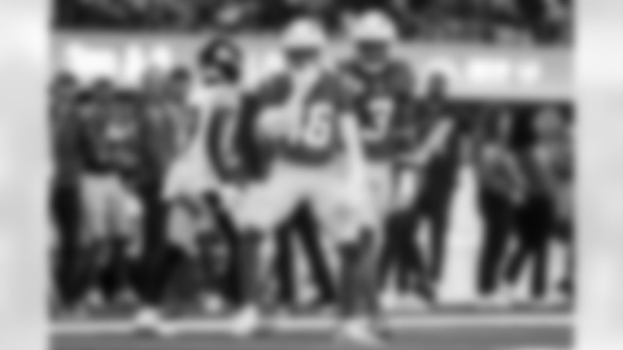 CB Nikko Reed (46) and S Derwin James Jr. (3)