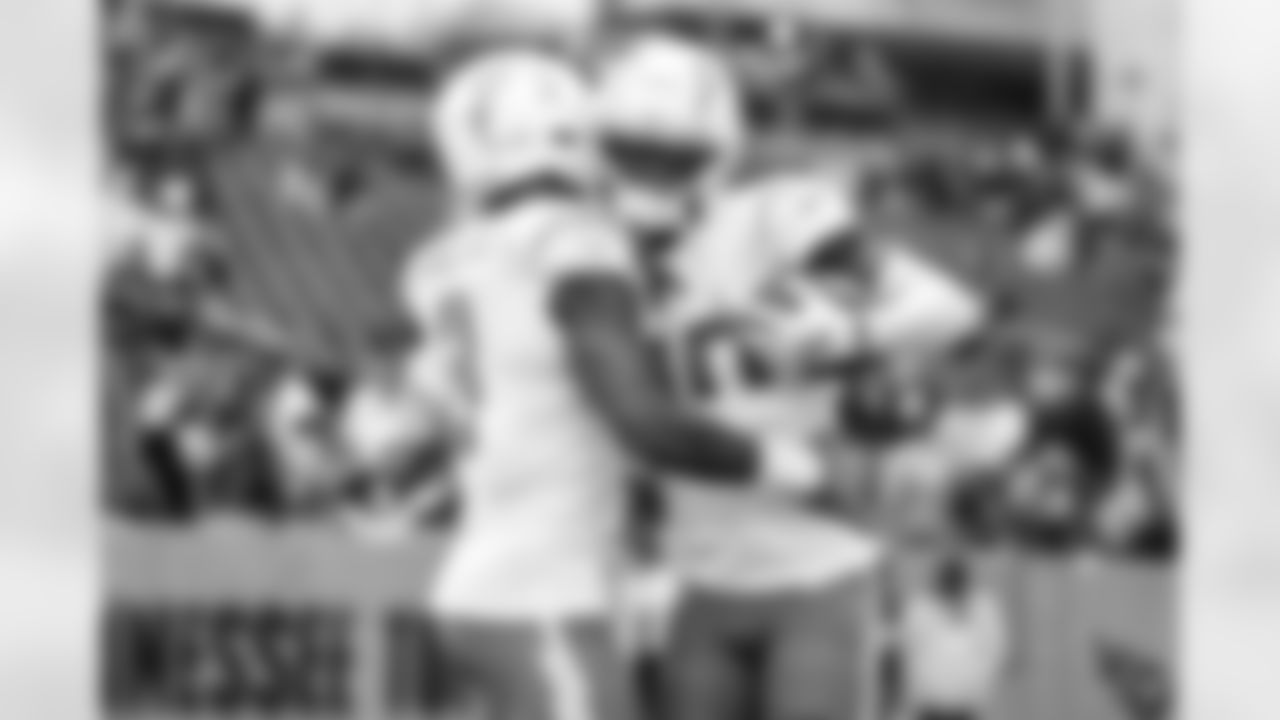 S Derwin James Jr. (3) and CB Cam Hart (20)