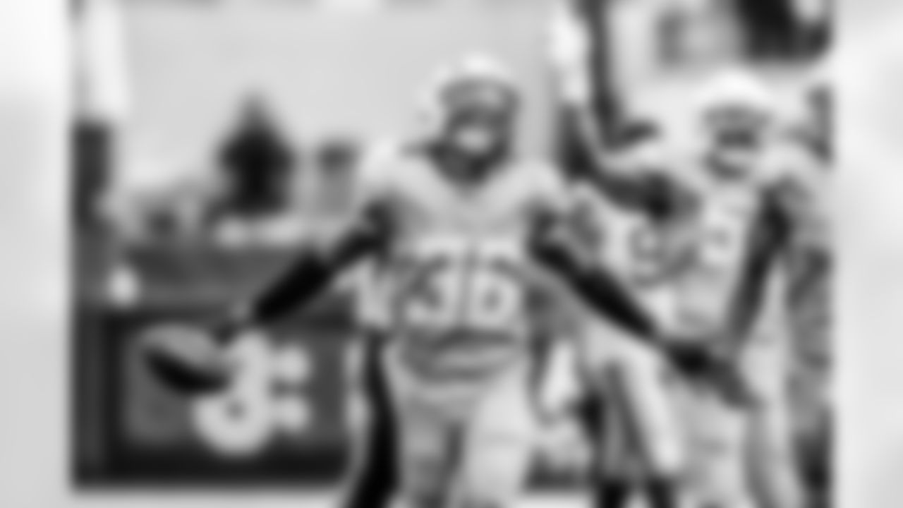 The Los Angeles Chargers play the Las Vegas Raiders on Sunday, September 8, 2024 at SoFi Stadium in Inglewood, CA.
[FINAL SCORE: LAC 22 - LV 10]