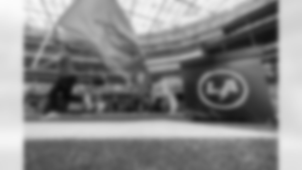 The Los Angeles Chargers play the Las Vegas Raiders on Sunday, September 8, 2024 at SoFi Stadium in Inglewood, CA.
[FINAL SCORE: LAC 22 - LV 10]