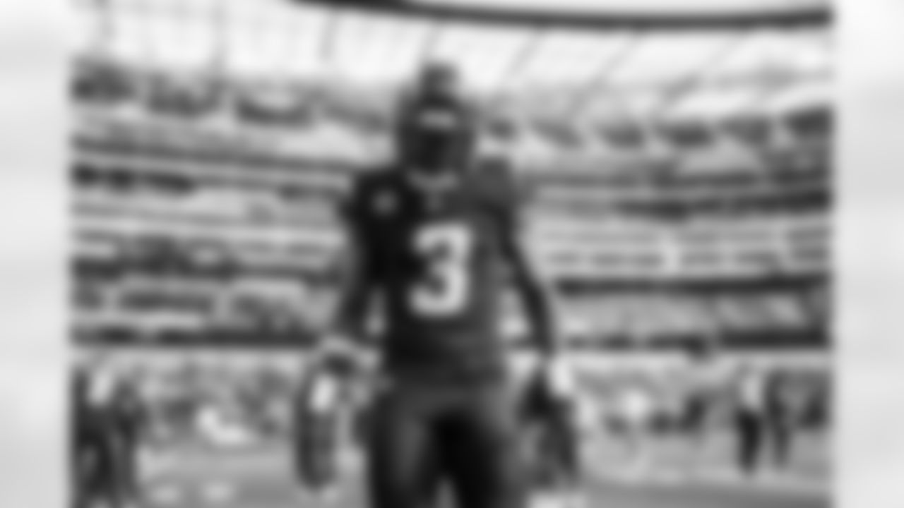 S Derwin James Jr. (3)