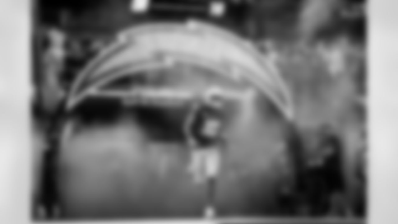 Check out the best shots from the Chargers Week 10 matchup against the Steelers!