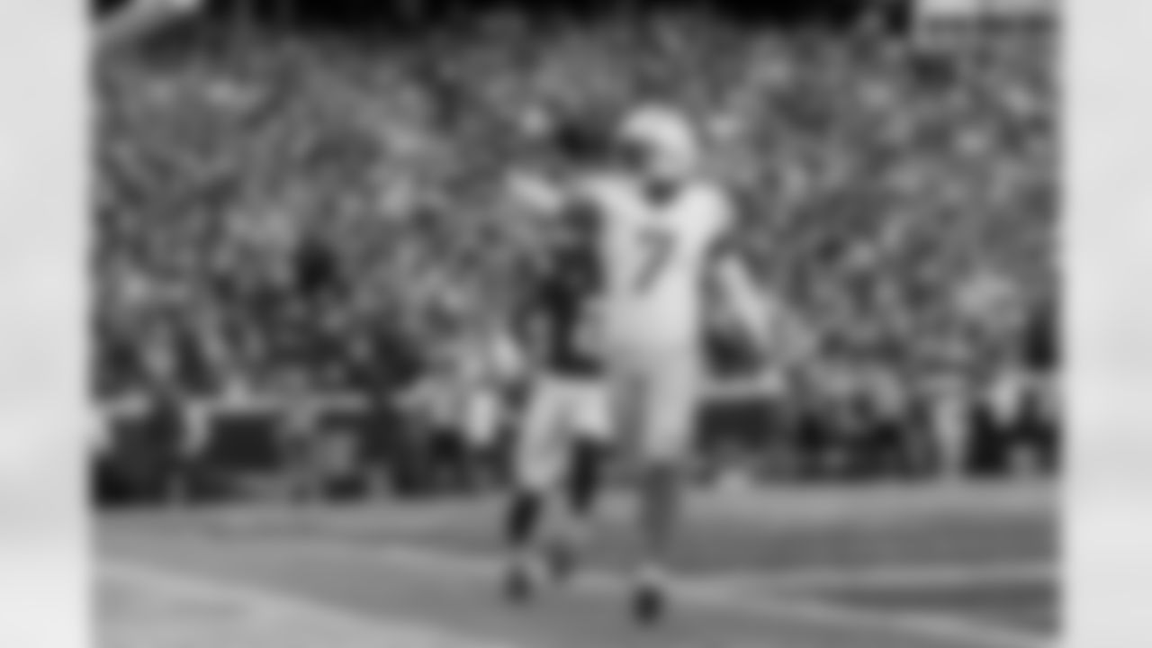 The Los Angeles Chargers play the Kansas City Chiefs on Sunday, October 22, 2023 at Arrowhead Stadium in Kansas City, MO.
[FINAL SCORE: KC 31 - LAC 17]