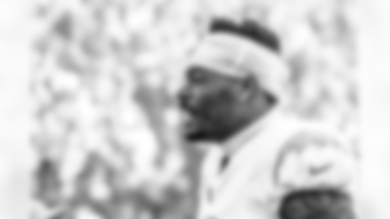 The Los Angeles Chargers play the Green Bay Packers on Sunday, November 19, 2023 at Lambeau Field in Green Bay, WI.
[FINAL SCORE: GB 23 -  LAC 20]