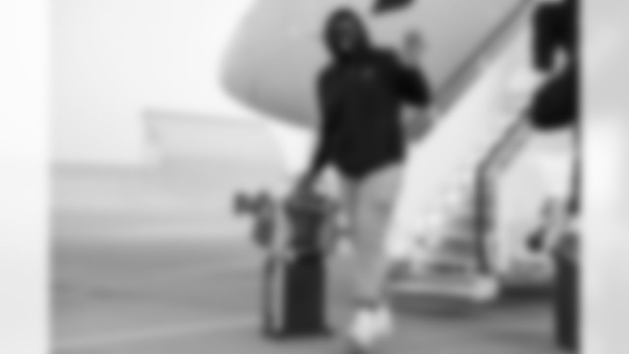 Los Angeles Chargers G Mekhi Becton (73) travels to Dallas on Saturday, Dec. 20, 2025 for the Week 16 regular season matchup against the Dallas Cowboys.