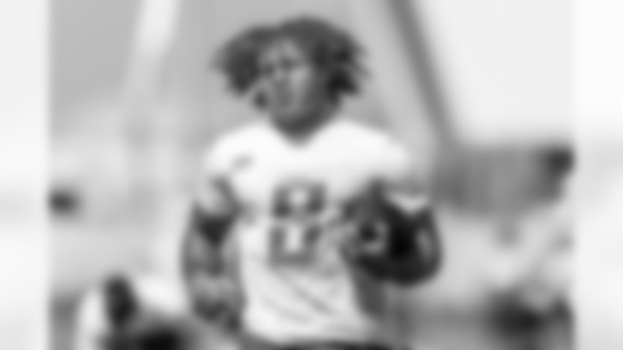 Los Angeles Chargers players participate in Phase 2 of the offseason program on Tuesday, May 20, 2025 at The Bolt in El Segundo, CA.