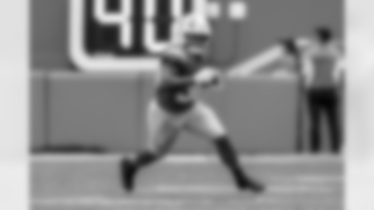 Check out the best shots from the Chargers Week 6 matchup against the Dolphins!