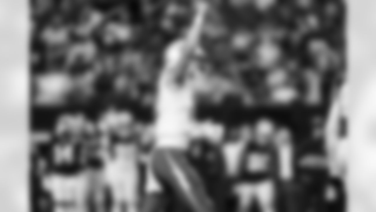 QB Justin Herbert (10)