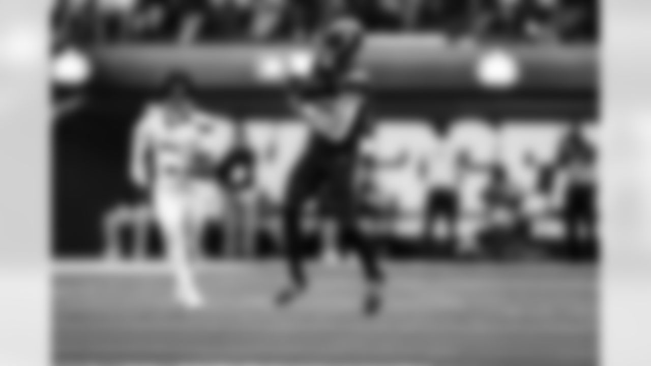 WR Ladd McConkey (15)