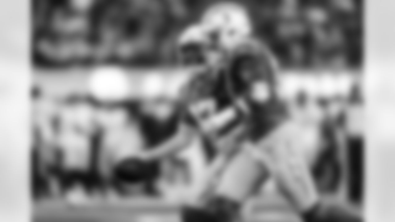 S RJ Mickens (27) and S Derwin James Jr. (3)