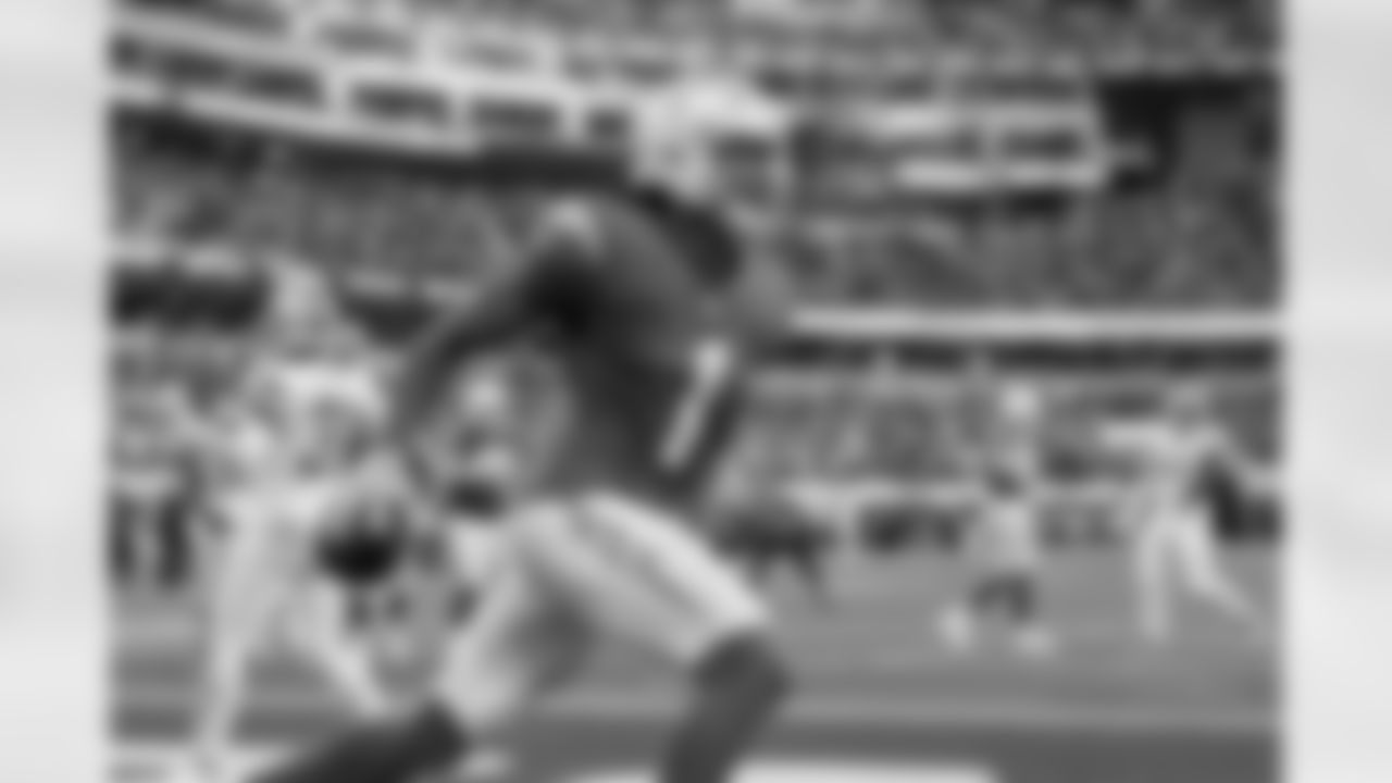 The Los Angeles Chargers play the Detroit Lions on Sunday, November 12, 2023 at SoFi Stadium in Inglewood, CA.
[FINAL SCORE: DET 41 - LAC 38]