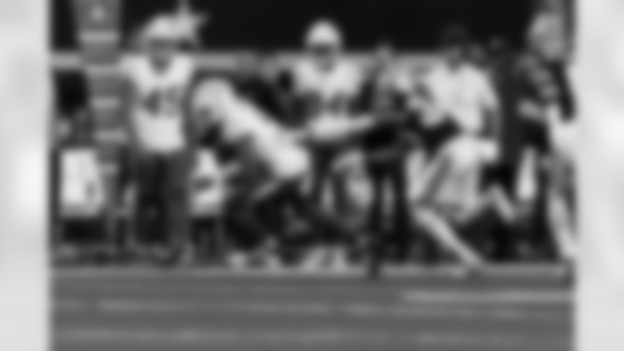 Check out the best shots from the Chargers Week 16 matchup against the Cowboys!