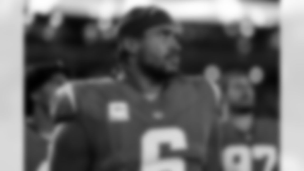 The Los Angeles Chargers play the New York Jets on Monday, November 6, 2023 at MetLife Stadium in East Rutherford, NJ.
[FINAL SCORE: LAC 27 - NYJ 6]