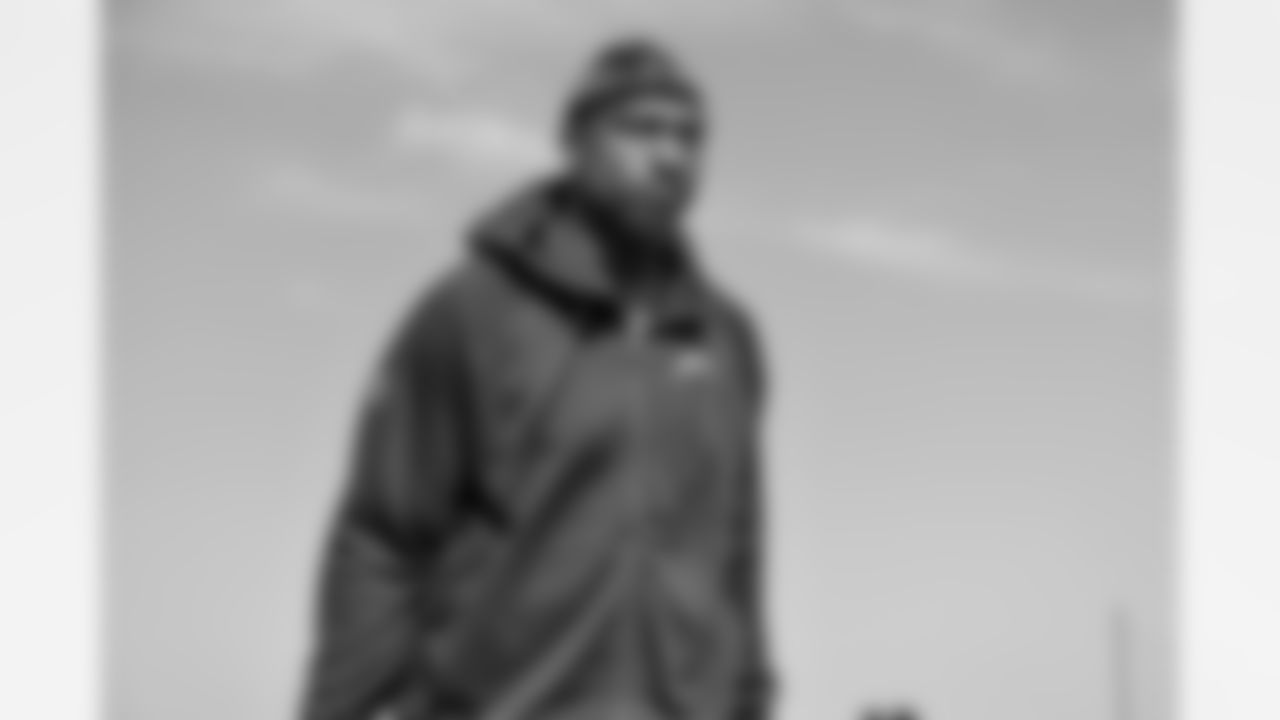 DL Justin Eboigbe (92)