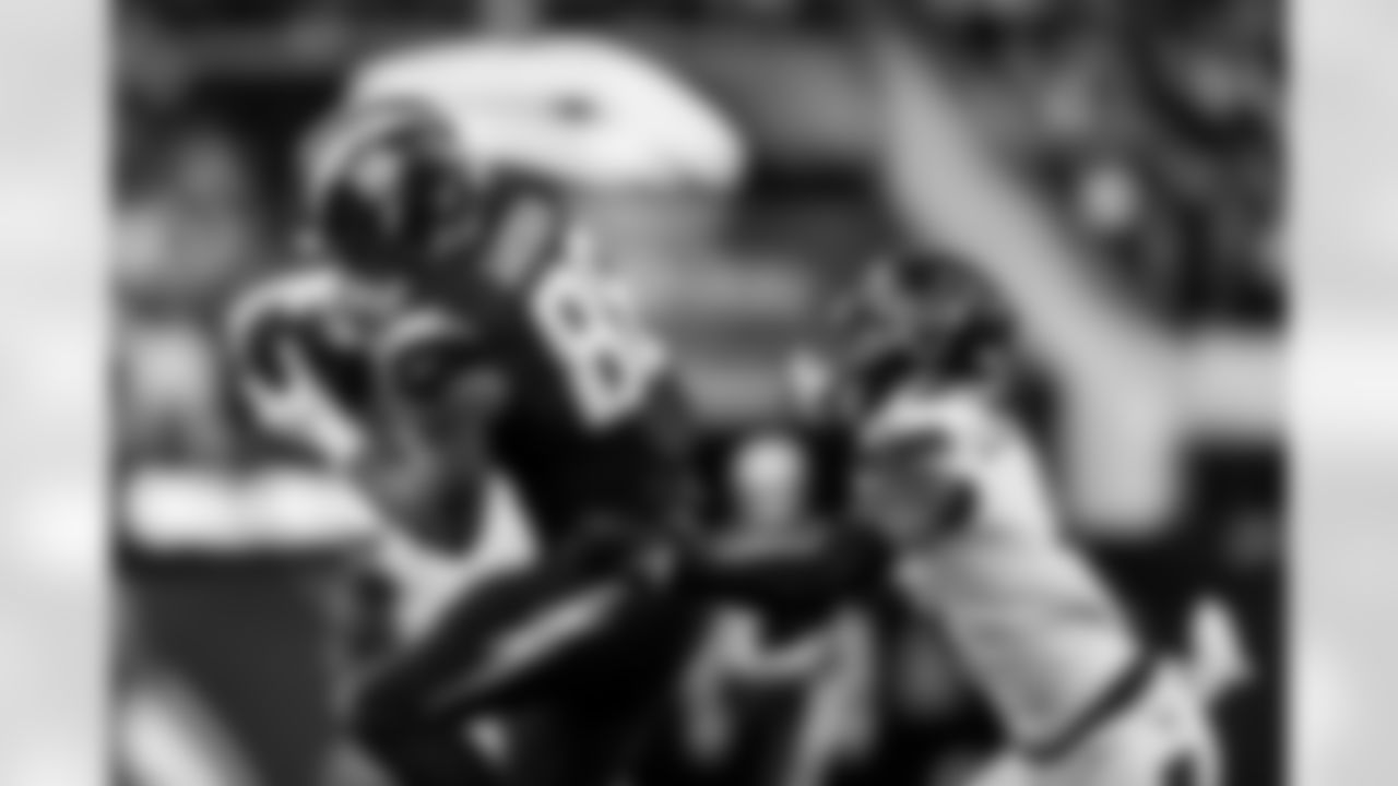 Take a look back at the best photos of the Chargers 2025 draft class in their inaugural NFL campaign.