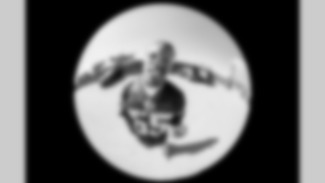 Take a look back at the best photos of the Chargers best arrival fits of the 2025 season.